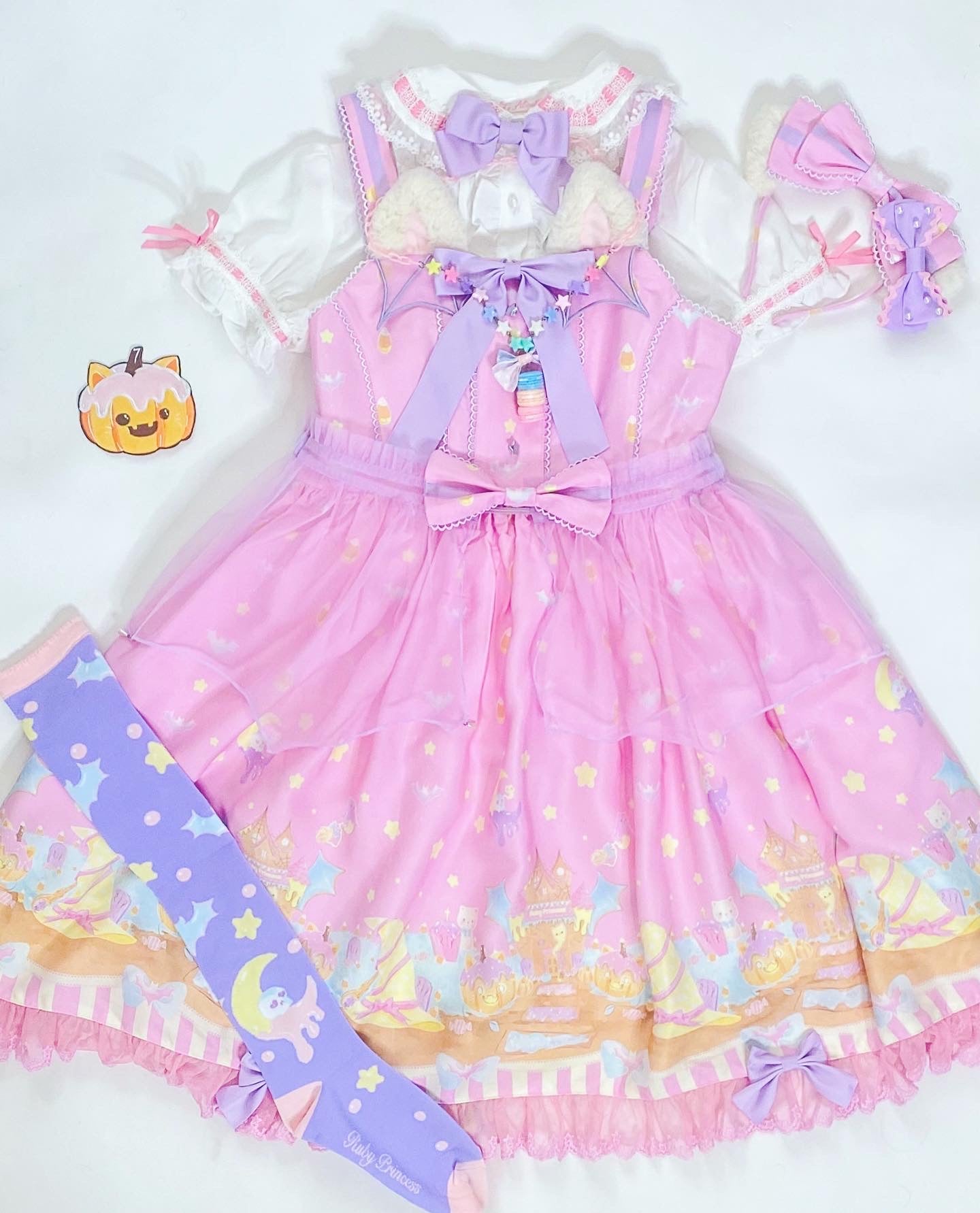 RUNWAY SAMPLES: Spooky Cat-o-Lantern JSK
